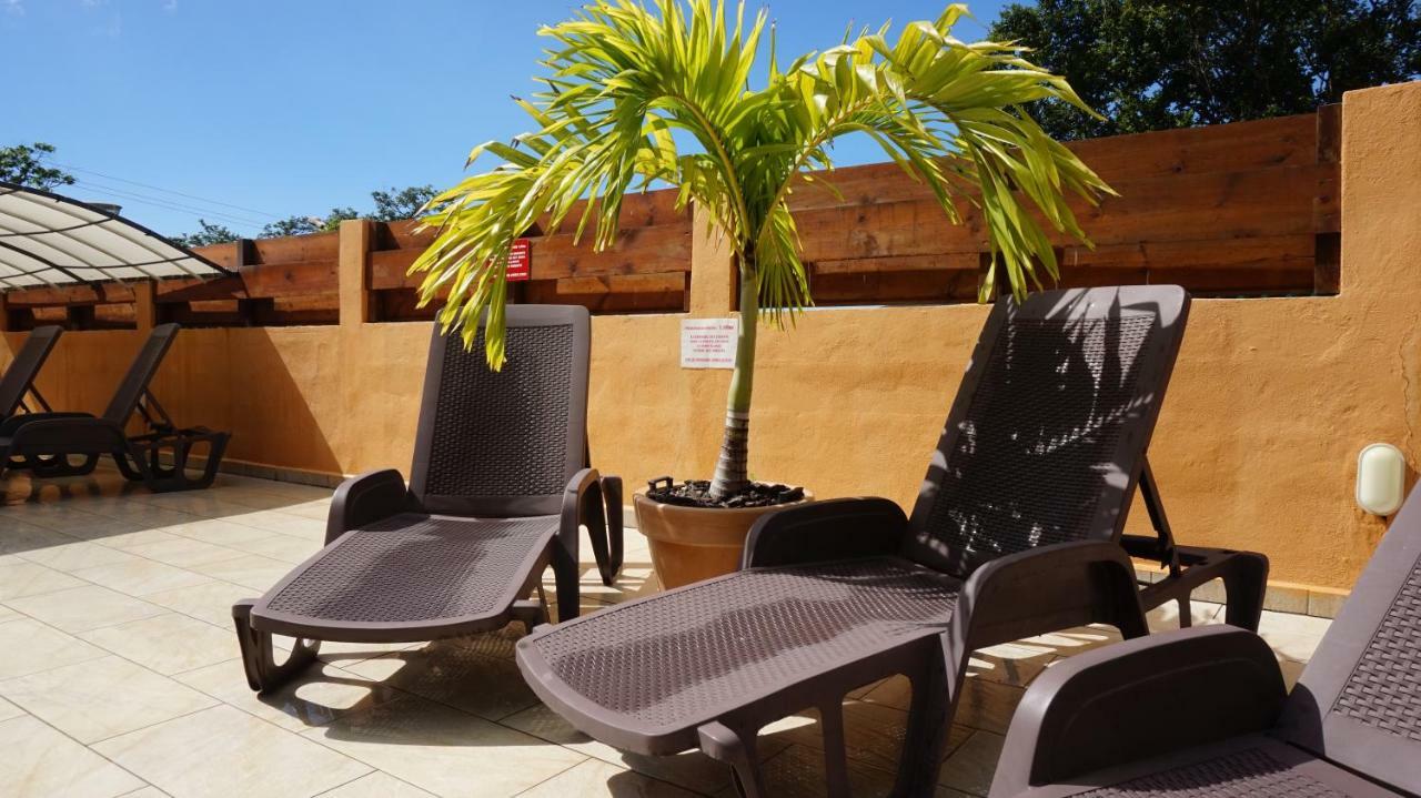 Les Gites Du Bonheur Deshaies Exterior photo