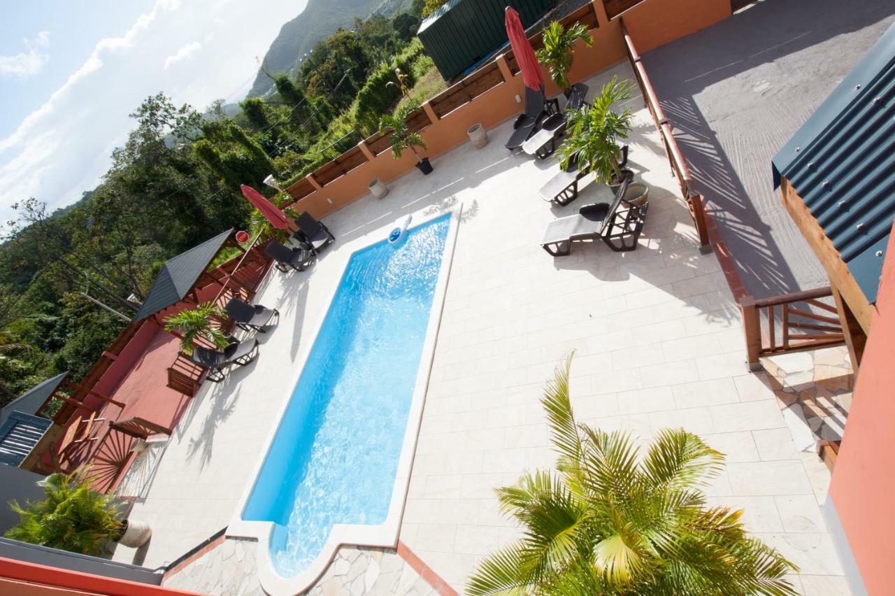 Les Gites Du Bonheur Deshaies Exterior photo